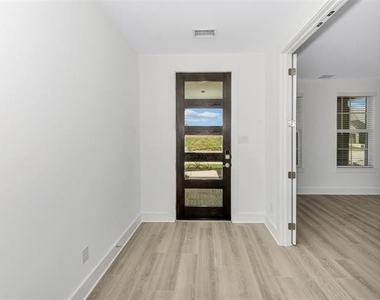 17229 Oxborough Drive - Photo Thumbnail 6