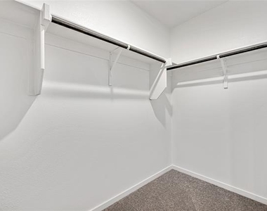 1211 Canyon Wren Drive - Photo Thumbnail 23