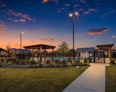1211 Canyon Wren Drive - Photo Thumbnail 3