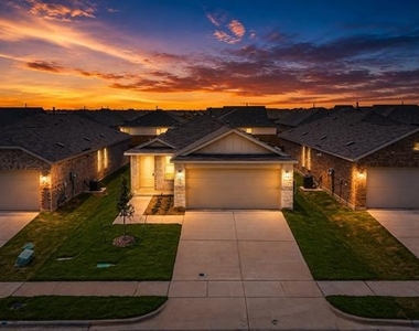 1211 Canyon Wren Drive - Photo Thumbnail 30