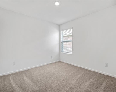 1211 Canyon Wren Drive - Photo Thumbnail 24