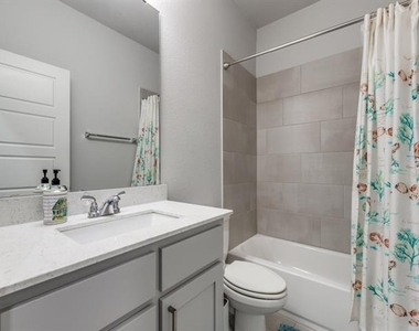 820 Manchester Avenue - Photo Thumbnail 26
