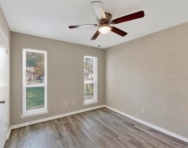 140 Trout Street - Photo Thumbnail 21