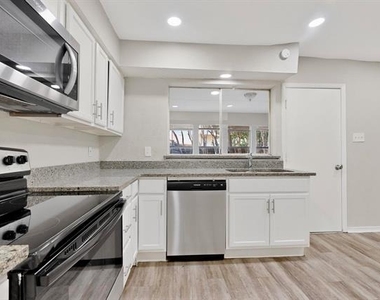 140 Trout Street - Photo Thumbnail 14