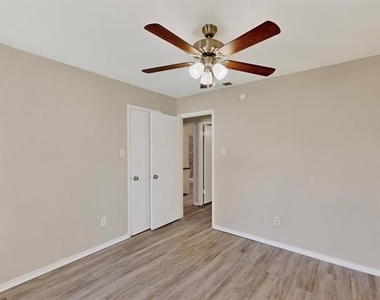 140 Trout Street - Photo Thumbnail 30