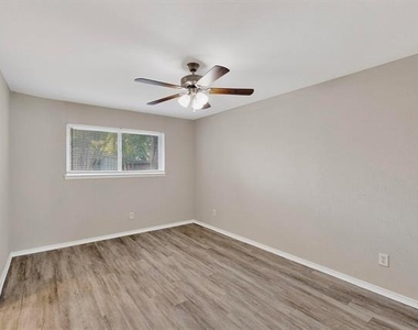 140 Trout Street - Photo Thumbnail 33