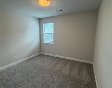 3115 Cordelia Drive - Photo Thumbnail 8