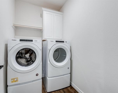 3127 Maverick Drive - Photo Thumbnail 24