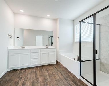 3127 Maverick Drive - Photo Thumbnail 21