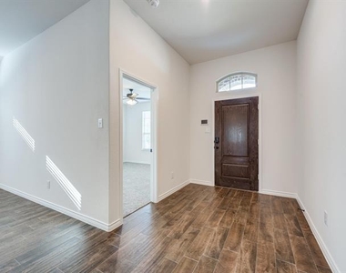 3127 Maverick Drive - Photo Thumbnail 3