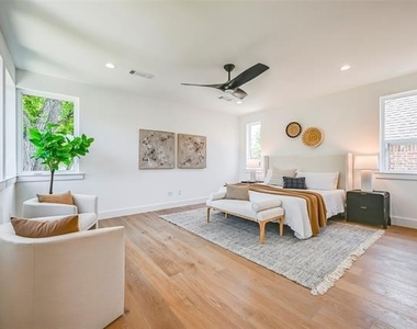 6226 Lakeshore Drive - Photo Thumbnail 8