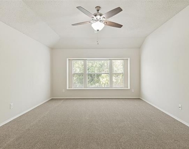 732 Fox Run Trail - Photo Thumbnail 7