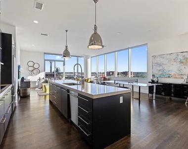 2200 Victory Avenue - Photo Thumbnail 9