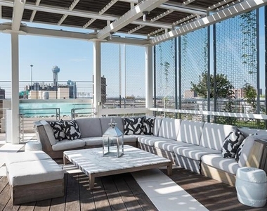 2200 Victory Avenue - Photo Thumbnail 26