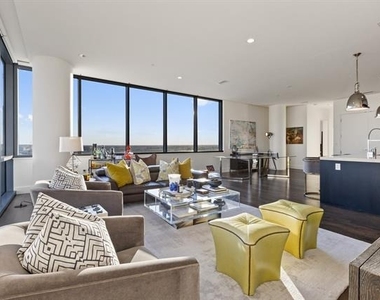 2200 Victory Avenue - Photo Thumbnail 5
