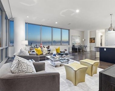 2200 Victory Avenue - Photo Thumbnail 4