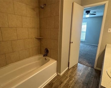3813 Coates Circle - Photo Thumbnail 24