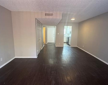3813 Coates Circle - Photo Thumbnail 9