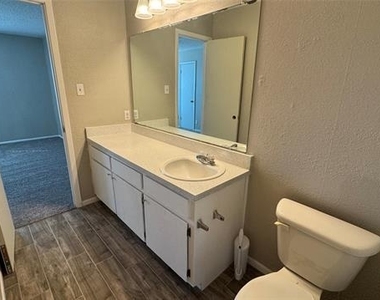 3813 Coates Circle - Photo Thumbnail 21