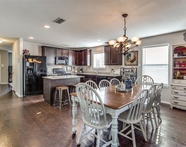 3001 Pinyon Place - Photo Thumbnail 11