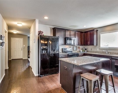 3001 Pinyon Place - Photo Thumbnail 10