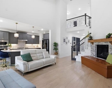 509 Cedarwood Street - Photo Thumbnail 9