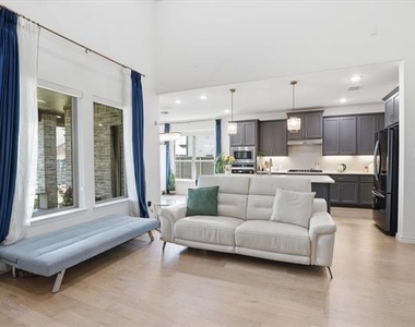 509 Cedarwood Street - Photo Thumbnail 7