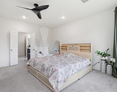 509 Cedarwood Street - Photo Thumbnail 19