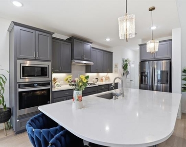 509 Cedarwood Street - Photo Thumbnail 13