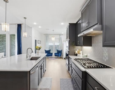509 Cedarwood Street - Photo Thumbnail 15