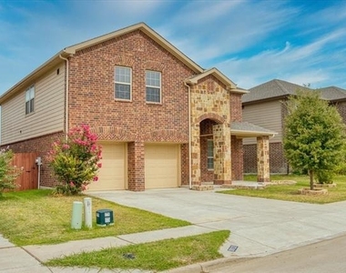 3012 Whitetail Chase Drive - Photo Thumbnail 1