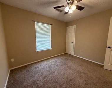 7933 Hearne Drive - Photo Thumbnail 13