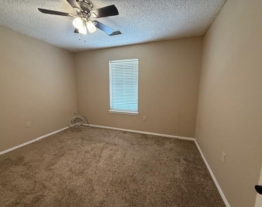 7933 Hearne Drive - Photo Thumbnail 12
