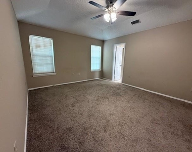 7933 Hearne Drive - Photo Thumbnail 8
