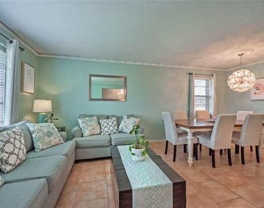 5739 Banting Way - Photo Thumbnail 4