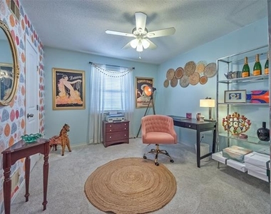 5739 Banting Way - Photo Thumbnail 6