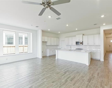 3104 Palmetto Place - Photo Thumbnail 7