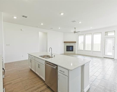 3104 Palmetto Place - Photo Thumbnail 15