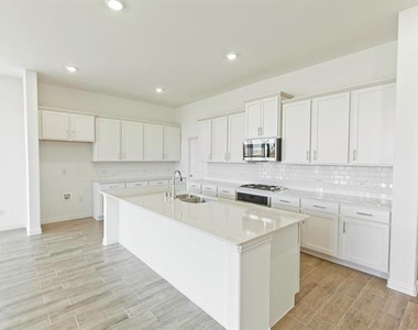 3104 Palmetto Place - Photo Thumbnail 13