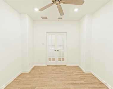 3104 Palmetto Place - Photo Thumbnail 37