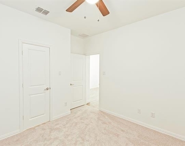 3104 Palmetto Place - Photo Thumbnail 33