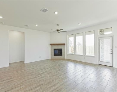 3104 Palmetto Place - Photo Thumbnail 11