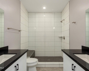 2336 E Harvard Street - Photo Thumbnail 10