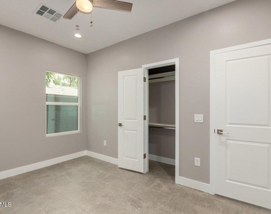 2336 E Harvard Street - Photo Thumbnail 8