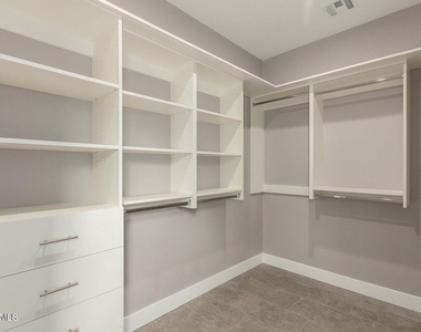 2336 E Harvard Street - Photo Thumbnail 11