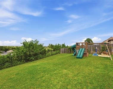 536 Inwood Street - Photo Thumbnail 21