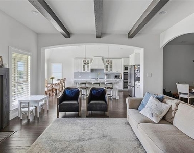536 Inwood Street - Photo Thumbnail 4