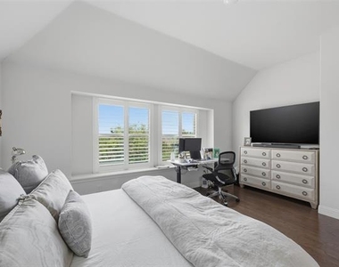 536 Inwood Street - Photo Thumbnail 15