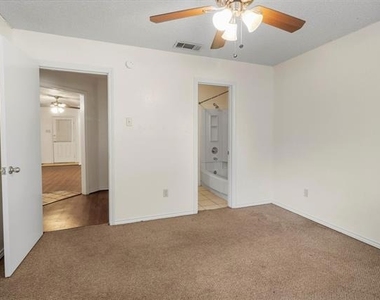 713 Penn Place - Photo Thumbnail 11
