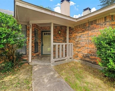 713 Penn Place - Photo Thumbnail 1
